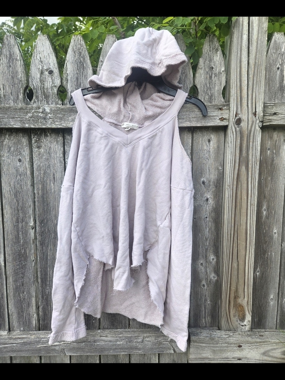 Truly Madley Deeply Women's Hooded Cold-Shoulder Pullover Top